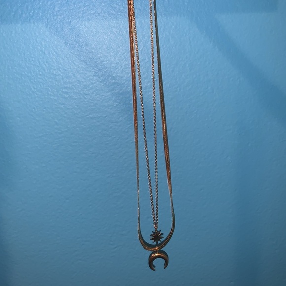 Sun and moon goldtone adjustable necklace - Picture 5 of 6